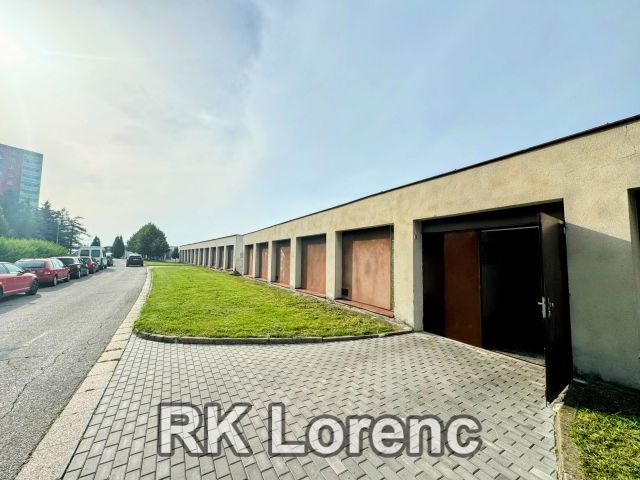                         Prodej garáže v&nbsp;uzavřeném komplexu na&nbsp;ul. Žarošická, Vinohrady                      