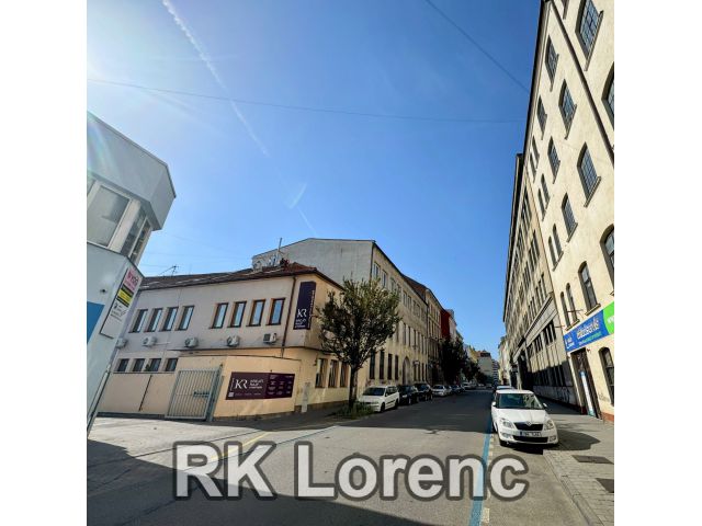                         Pronájem krytého parkovacího místa na ul. Špitálka - Brno, centrum                      