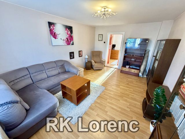                         Pronájem RD&nbsp;s&nbsp;komerčním prostorem i&nbsp;zahradou u&nbsp;náměstí, Ivančice                      